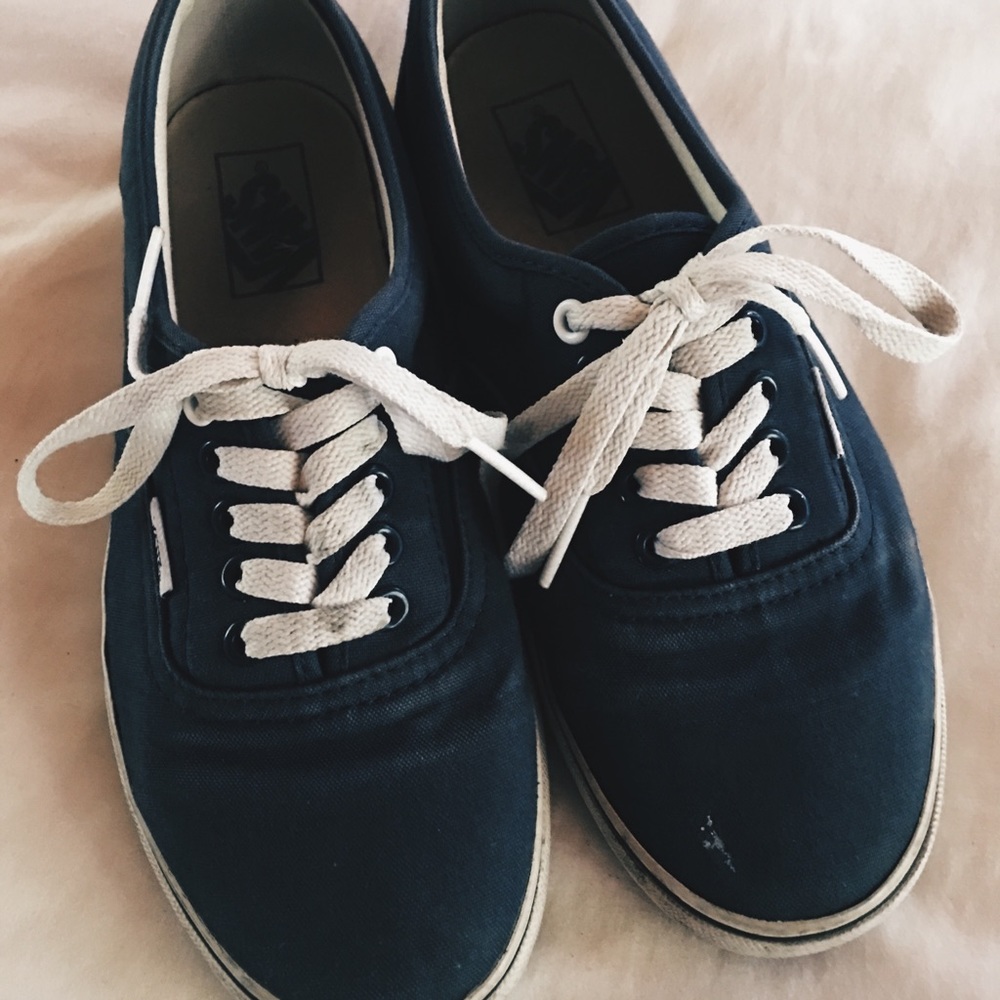 Vans !! Navy blue color